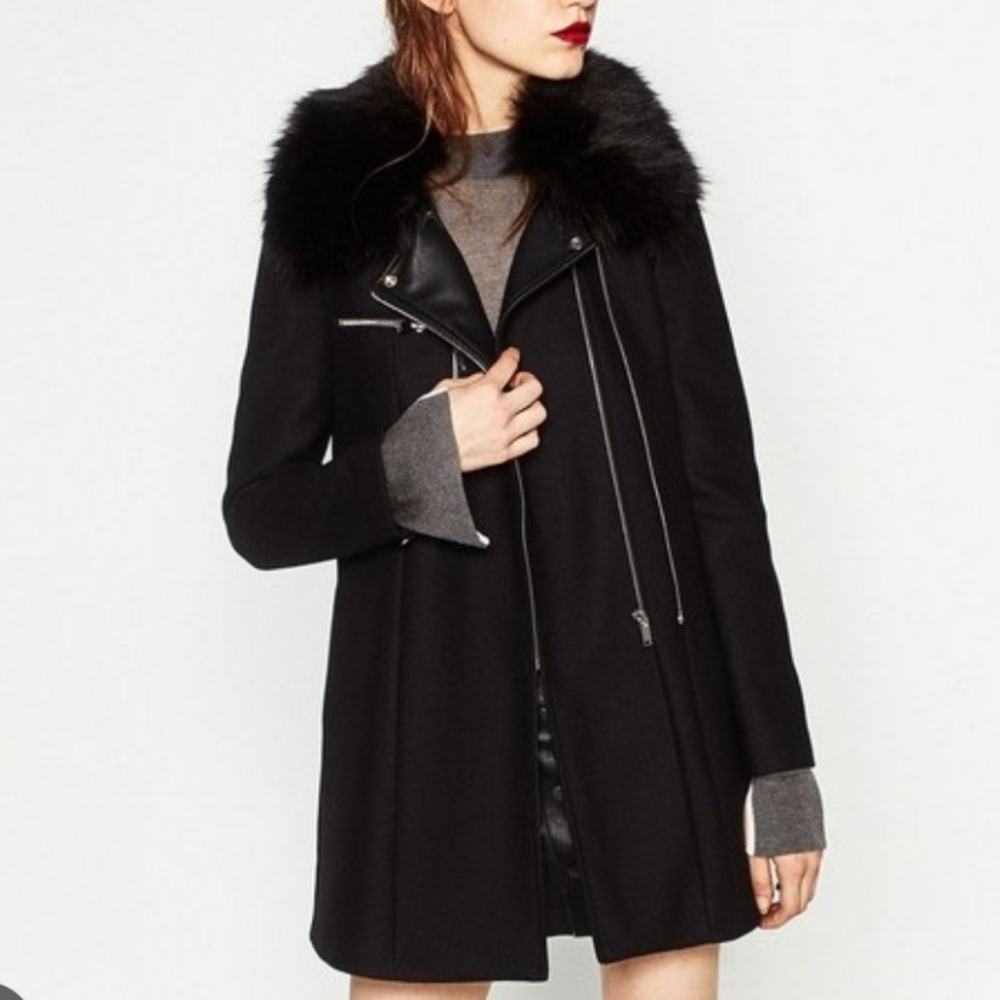 Women's Black Fur Collar Coat